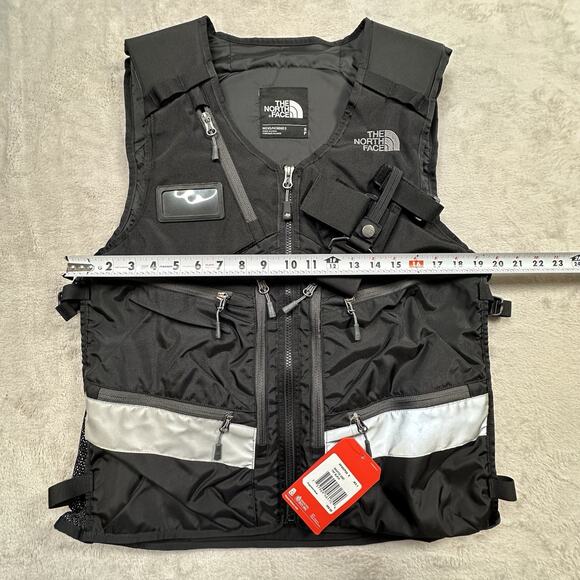 The North Face Black and Gray Tactical Vest - Picture 8 of 16